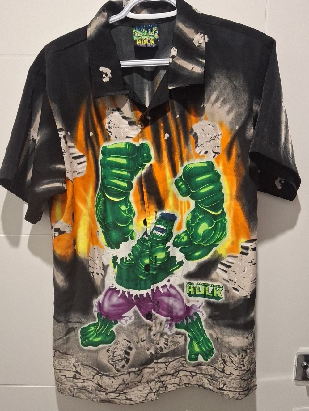 Marvel Men's Hulk Graphic Button-Down Shirt - Black, Green & Orange
